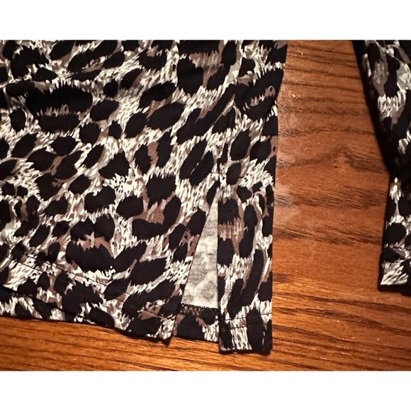 Mario Serrani Shirt Medium Women's Crew Neck Top Long Sleeve Leopard Print Brown - Picture 5 of 9